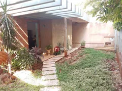 Casa com 3 Quartos à venda, 192m² no Chacaras Pietraroia , Londrina - Foto 3