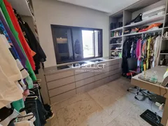 Apartamento com 3 Quartos à venda, 235m² no Martins, Uberlândia - Foto 17