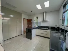 Casa com 4 Quartos à venda, 275m² no Castelo, Belo Horizonte - Foto 32