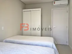 Apartamento com 2 Quartos para alugar, 74m² no Bombas, Bombinhas - Foto 8