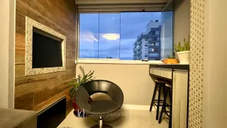 Apartamento com 2 Quartos à venda, 68m² no Barreiros, São José - Foto 3