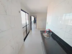 Apartamento com 3 Quartos para alugar, 55m² no Umuarama, Uberlândia - Foto 8