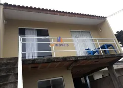 Sobrado com 6 Quartos à venda, 175m² no Emiliano Perneta, Pinhais - Foto 2