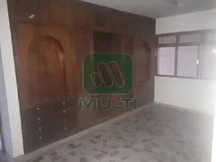 Casa com 3 Quartos para alugar, 337m² no Centro, Uberlândia - Foto 4