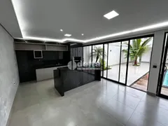 Casa com 3 Quartos à venda, 250m² no Brasil, Uberlândia - Foto 18