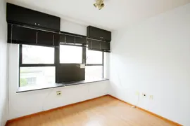 Conjunto Comercial / Sala para alugar, 30m² no Passo D areia, Porto Alegre - Foto 1