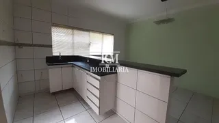 Casa de Condomínio com 3 Quartos à venda, 160m² no Taiaman, Uberlândia - Foto 7