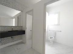 Casa Comercial com 7 Quartos para alugar, 204m² no Centro, Novo Hamburgo - Foto 14