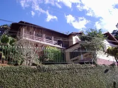 Casa com 4 Quartos à venda, 550m² no Carangola, Petrópolis - Foto 3