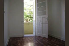 Casa com 4 Quartos para alugar, 70m² no Rio Branco, Porto Alegre - Foto 4