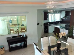 Casa com 4 Quartos para alugar, 200m² no Praia de Mariscal, Bombinhas - Foto 18