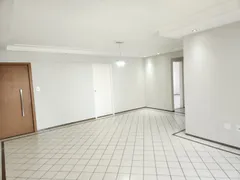 Apartamento com 3 Quartos para alugar, 135m² no Madalena, Recife - Foto 6
