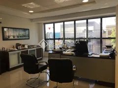 Prédio Inteiro à venda, 361m² no São Geraldo, Porto Alegre - Foto 14