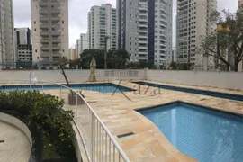 Apartamento com 3 Quartos para alugar, 150m² no Parque Residencial Aquarius, São José dos Campos - Foto 30