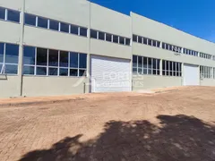 Casa Comercial para alugar, 900m² no Distrito Industrial, Cravinhos - Foto 2