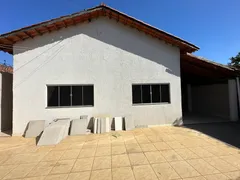 Casa com 3 Quartos à venda, 110m² no Parque Santa Cecília, Aparecida de Goiânia - Foto 2