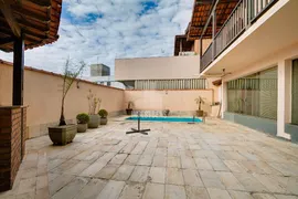 Casa com 4 Quartos à venda, 334m² no Santa Lúcia, Belo Horizonte - Foto 43