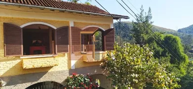 Casa com 4 Quartos à venda, 450m² no Carangola, Petrópolis - Foto 4