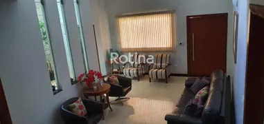 Casa com 4 Quartos à venda, 298m² no Jardim Karaíba, Uberlândia - Foto 4