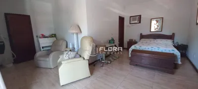 Casa com 4 Quartos à venda, 220m² no Itaipu, Niterói - Foto 25