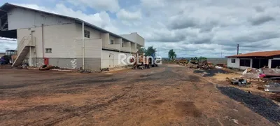 Galpão / Depósito / Armazém para alugar, 1700m² no Dona Zulmira, Uberlândia - Foto 10