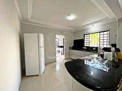 Casa com 4 Quartos à venda, 213m² no Aeroporto, Londrina - Foto 25