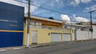 Casa Comercial com 3 Quartos para venda ou aluguel, 230m² no Vila Santo Antônio do Portão, Cotia - Foto 2