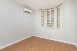 Casa Comercial com 4 Quartos à venda, 330m² no São João, Porto Alegre - Foto 23