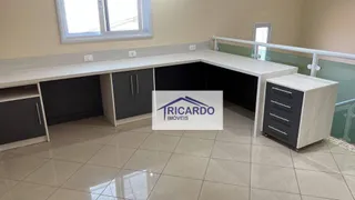 Casa com 3 Quartos à venda, 252m² no Jardim Cocaia, Guarulhos - Foto 2