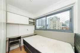 Apartamento com 2 Quartos para alugar, 66m² no Batel, Curitiba - Foto 22