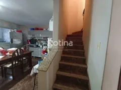 Casa com 3 Quartos à venda, 222m² no Cidade Jardim, Uberlândia - Foto 20