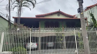 Casa com 3 Quartos à venda, 360m² no Jardim Vera Cruz, Contagem - Foto 1