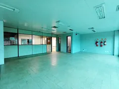 Prédio Inteiro para alugar, 745m² no Cavalhada, Porto Alegre - Foto 14