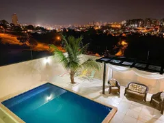 Casa com 4 Quartos à venda, 435m² no Jardim Karaíba, Uberlândia - Foto 1