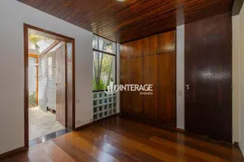 Casa com 6 Quartos para alugar, 600m² no Vista Alegre, Curitiba - Foto 17