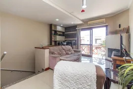 Casa de Condomínio com 3 Quartos à venda, 209m² no Mário Quintana, Porto Alegre - Foto 2