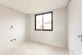 Sobrado com 3 Quartos à venda, 177m² no Tarumã, Curitiba - Foto 25