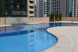 Apartamento com 4 Quartos para alugar, 204m² no Belvedere, Belo Horizonte - Foto 4