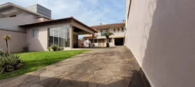Casa com 3 Quartos à venda, 220m² no Camobi, Santa Maria - Foto 3
