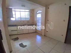 Casa com 3 Quartos à venda, 250m² no Concórdia, Belo Horizonte - Foto 18