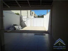 Casa com 3 Quartos à venda, 175m² no Sapiranga, Fortaleza - Foto 4