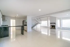 Casa de Condomínio com 4 Quartos para alugar, 330m² no Belém Novo, Porto Alegre - Foto 2