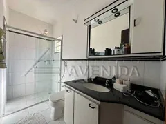 Casa com 5 Quartos para alugar, 208m² no Santos Dumont, Londrina - Foto 15