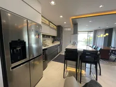 Apartamento com 3 Quartos para alugar, 130m² no Jurerê, Florianópolis - Foto 4