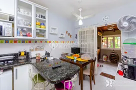 Casa com 3 Quartos à venda, 219m² no Espiríto Santo, Porto Alegre - Foto 38