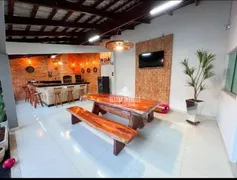 Casa com 3 Quartos à venda, 330m² no Santa Mônica, Uberlândia - Foto 21