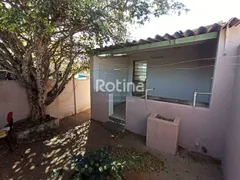 Casa de Condomínio com 2 Quartos à venda, 240m² no Santa Mônica, Uberlândia - Foto 13