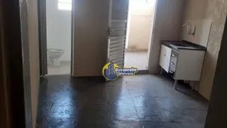 Casa com 2 Quartos para alugar, 75m² no Bussocaba, Osasco - Foto 7