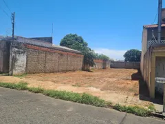 Terreno / Lote / Condomínio à venda, 400m² no Brasil, Uberlândia - Foto 1