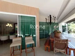 Casa de Condomínio com 2 Quartos para alugar, 344m² no Morada da Colina, Uberlândia - Foto 15